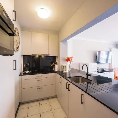 Daire Osborne 2 Bedrooms On Floor 2